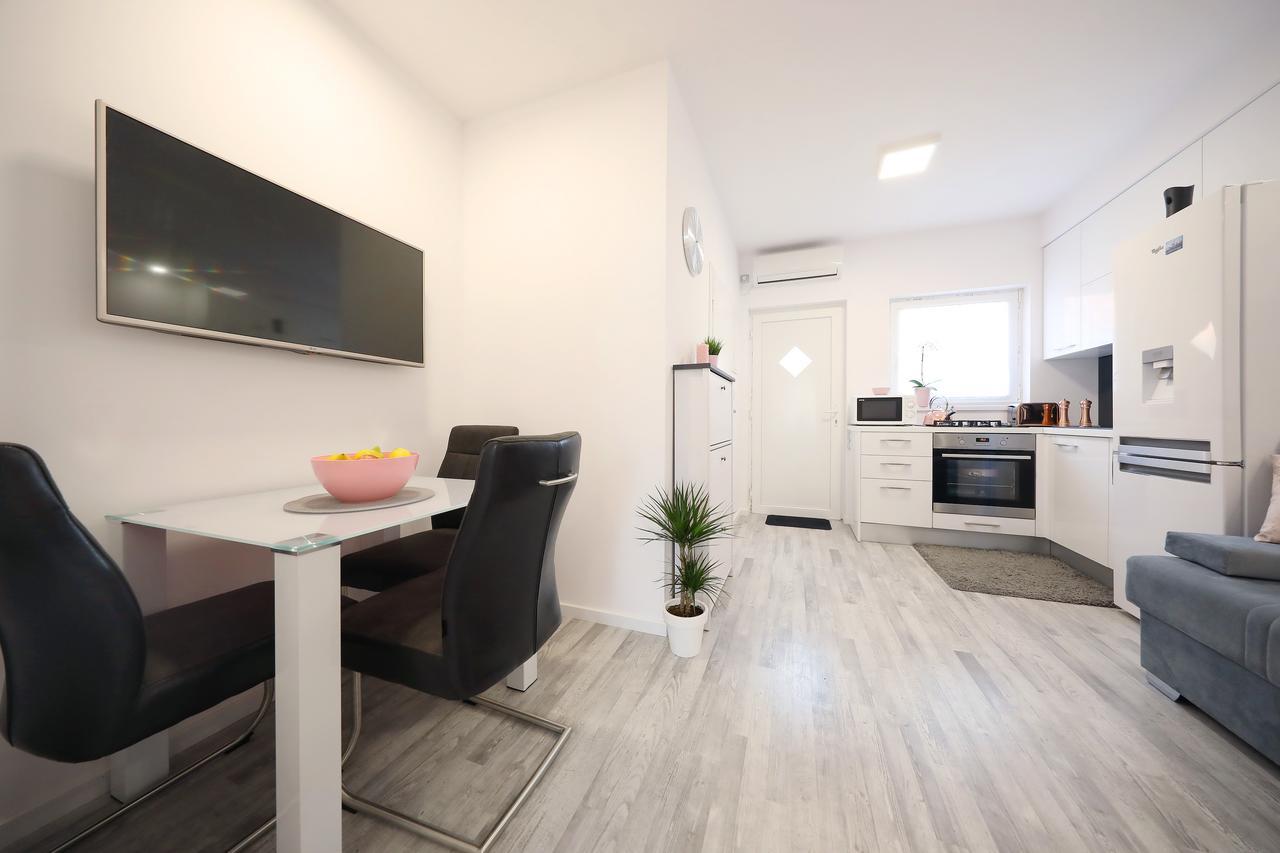 Apartment Mini Ζαντάρ Εξωτερικό φωτογραφία